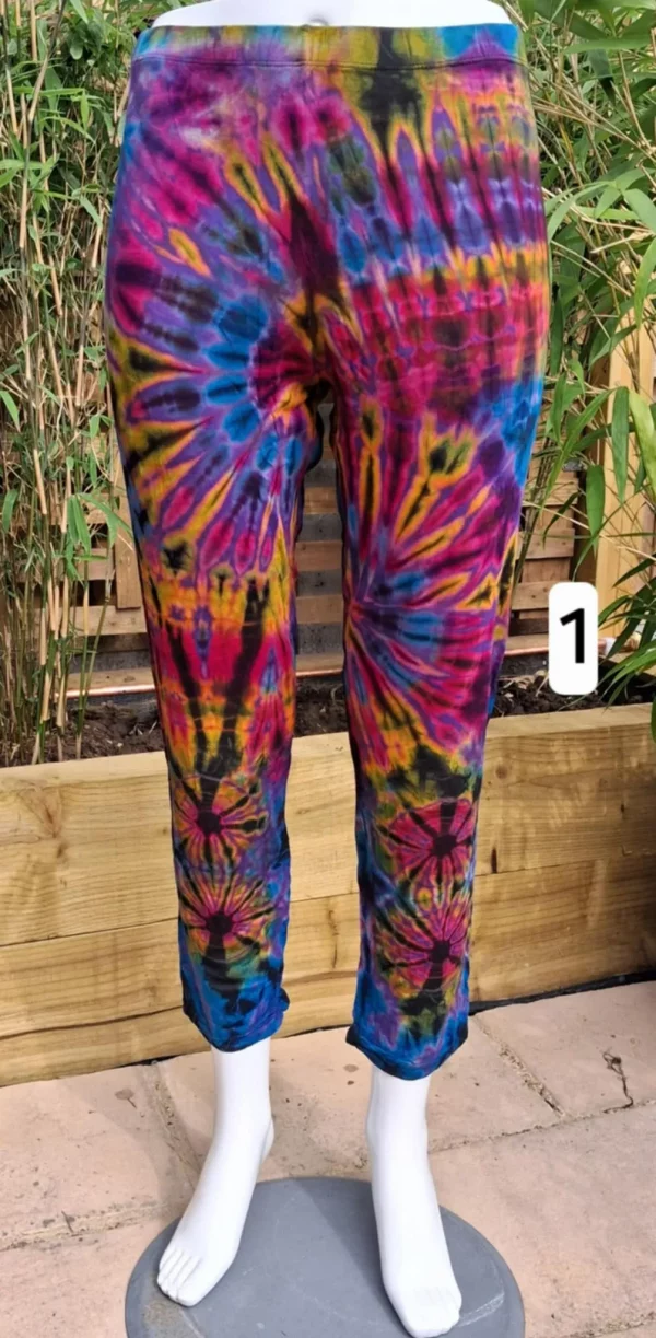 tie dye cropped leggings blue style 1