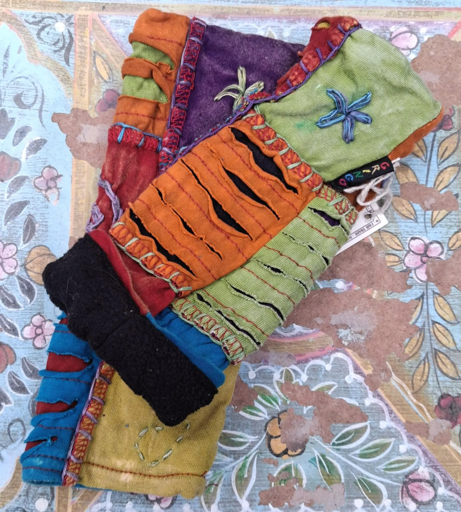 razorcut sleeves with thumb holes - Image 2