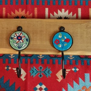 flat 4 hook holder 1