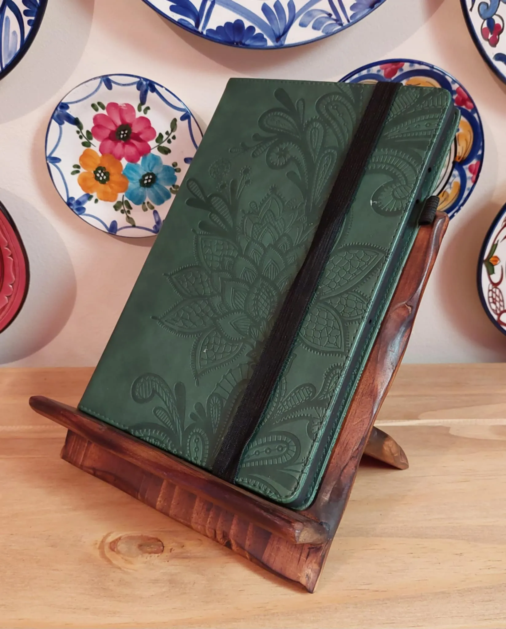book/tablet holders