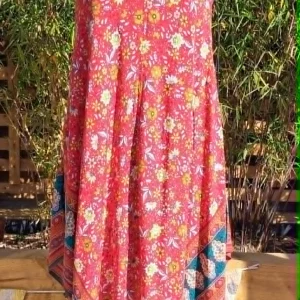 hanky hem floral dresses