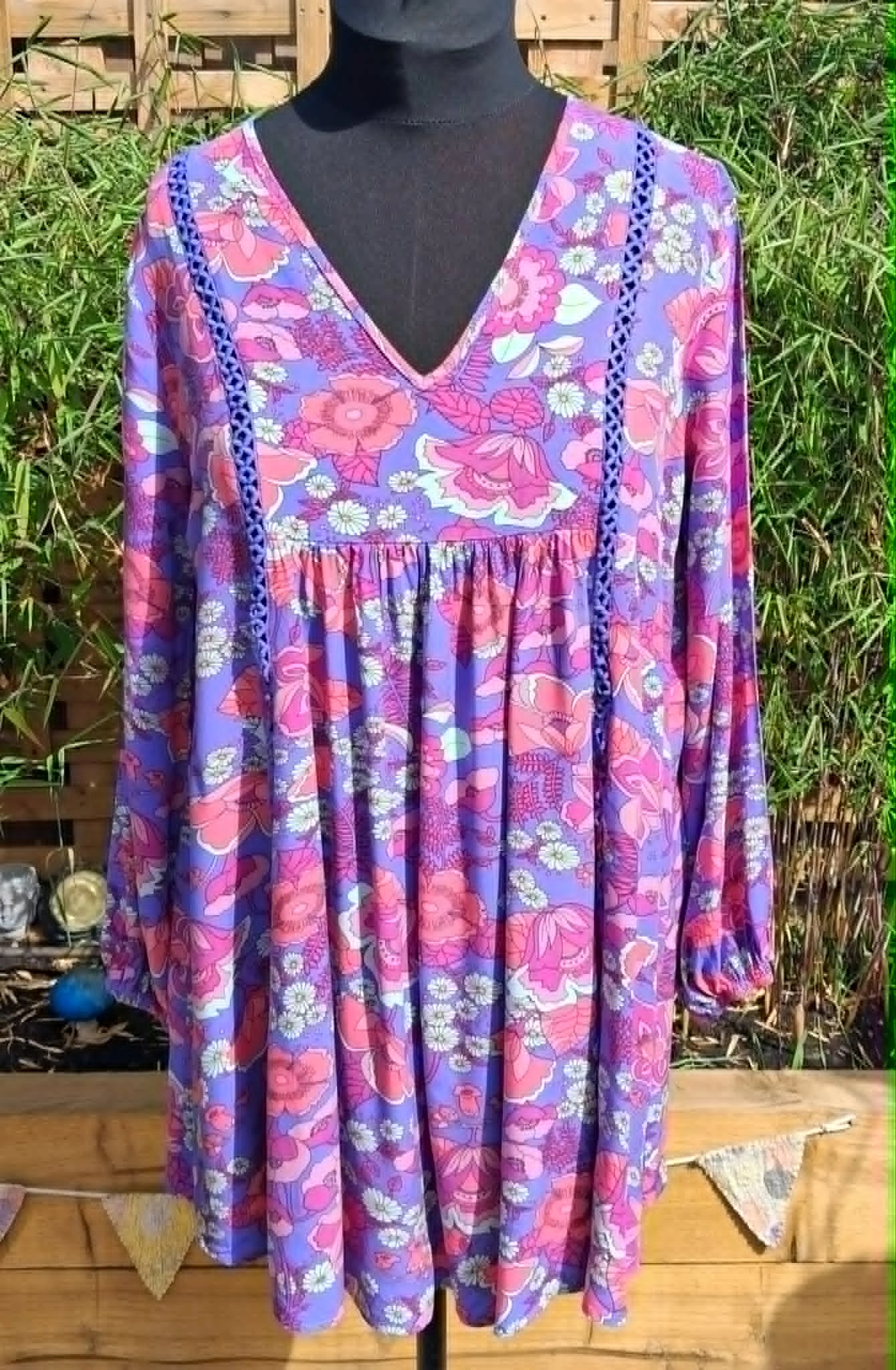 floral long sleeved top (pre-loved)