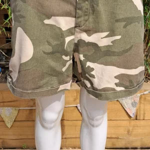 camouflage shorts (pre-loved)