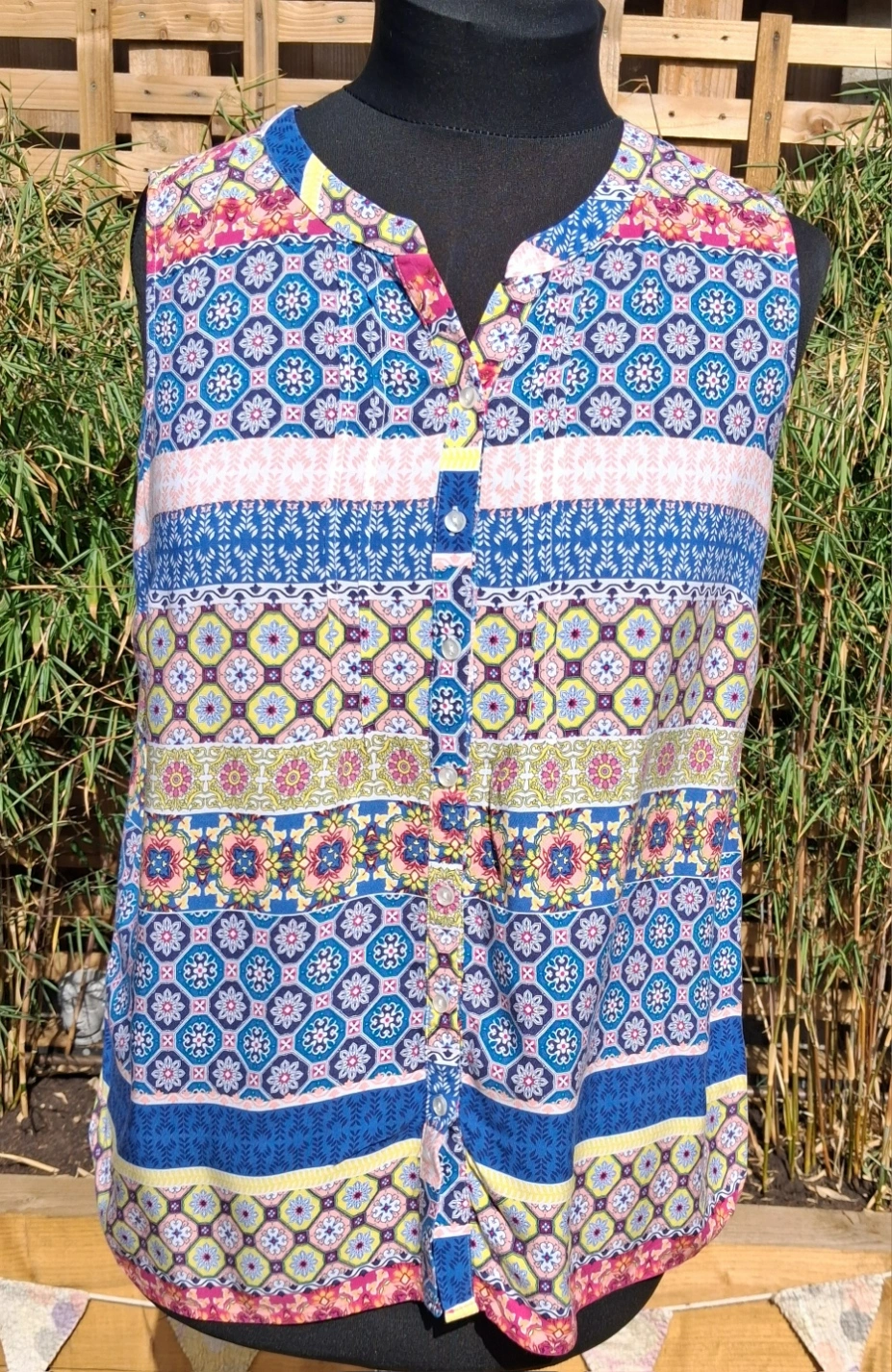 patterned top (pre-loved)