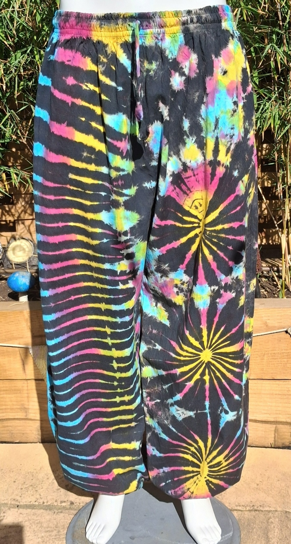 tie dye chilled trousers black